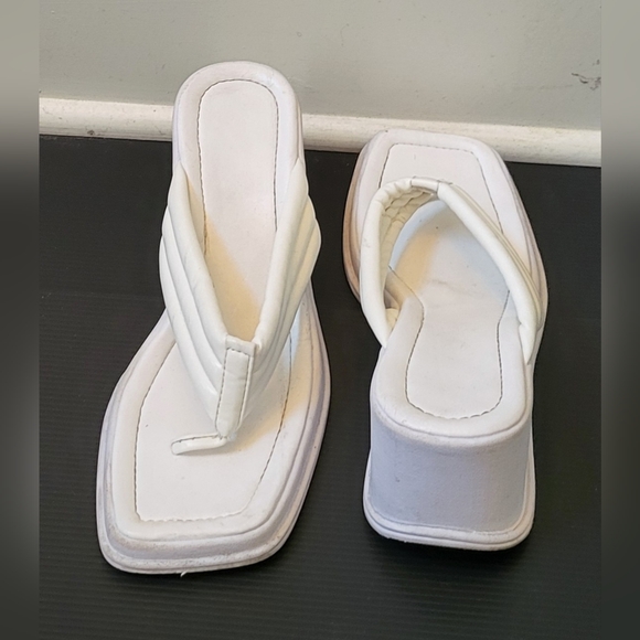White Platform Flip Flop Sandals - Picture 3 of 3